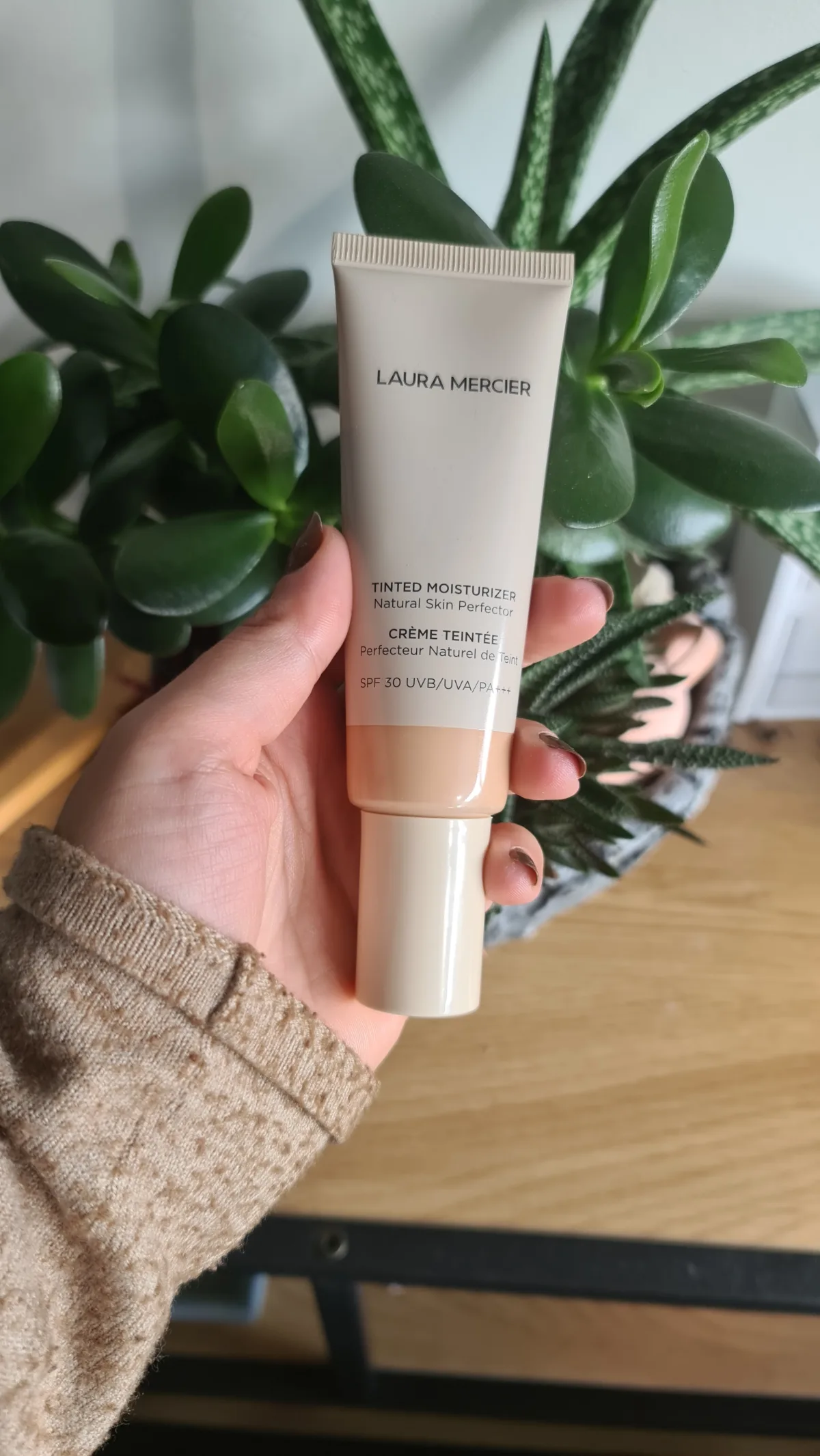 Tinted Moisturizer SPF20 - review image
