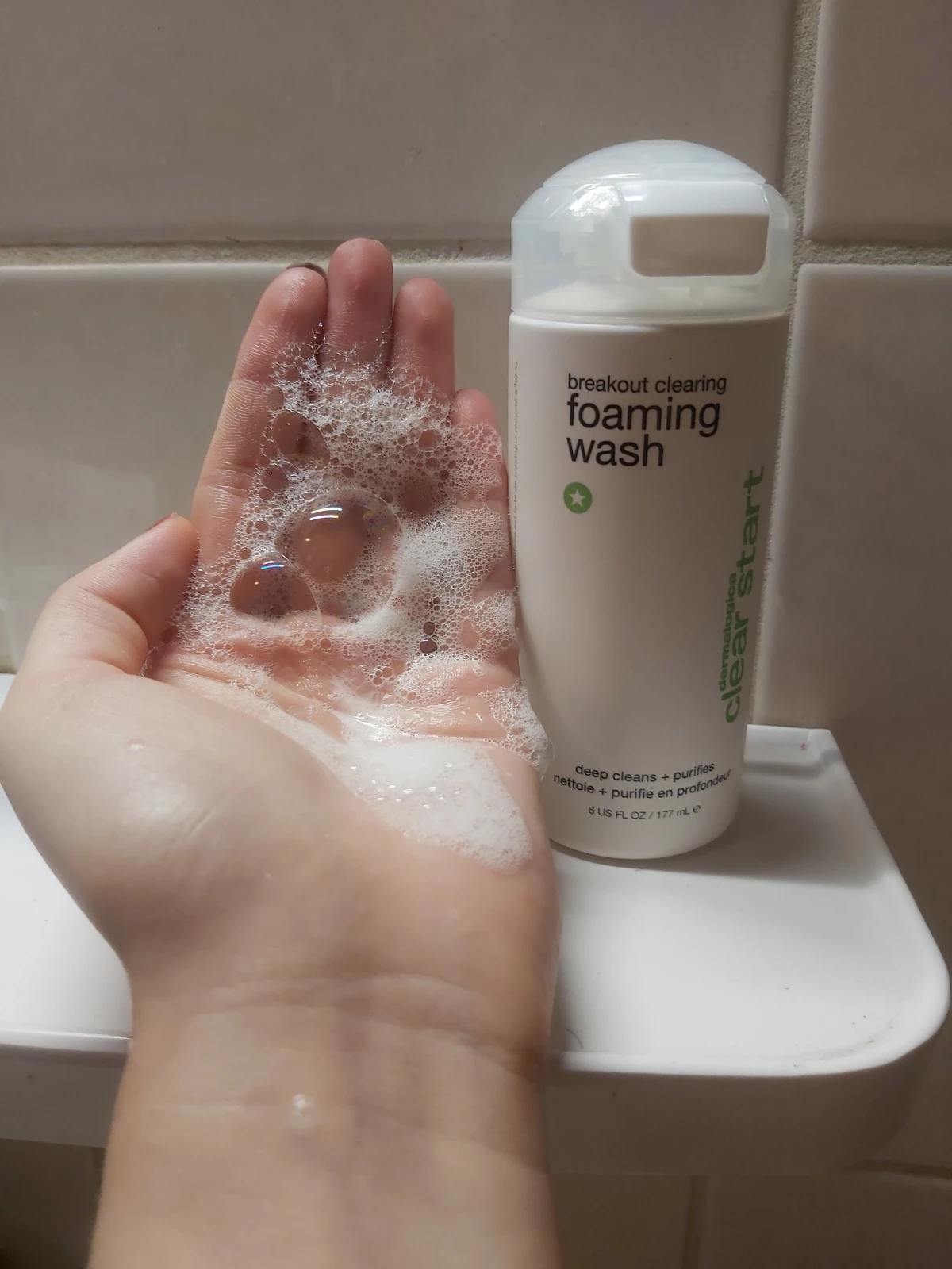 Breakout Clearing Foaming Wash - review image