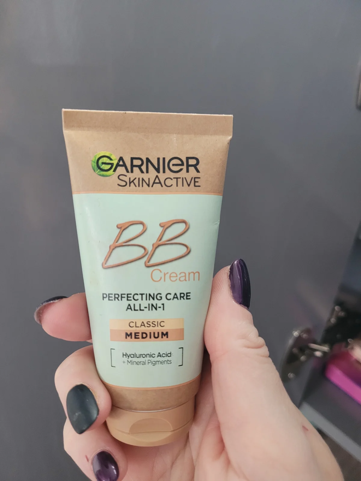Garnier SkinActive BB Cream Classic Medium 5-in-1 Verzorging - 50 ml - review image