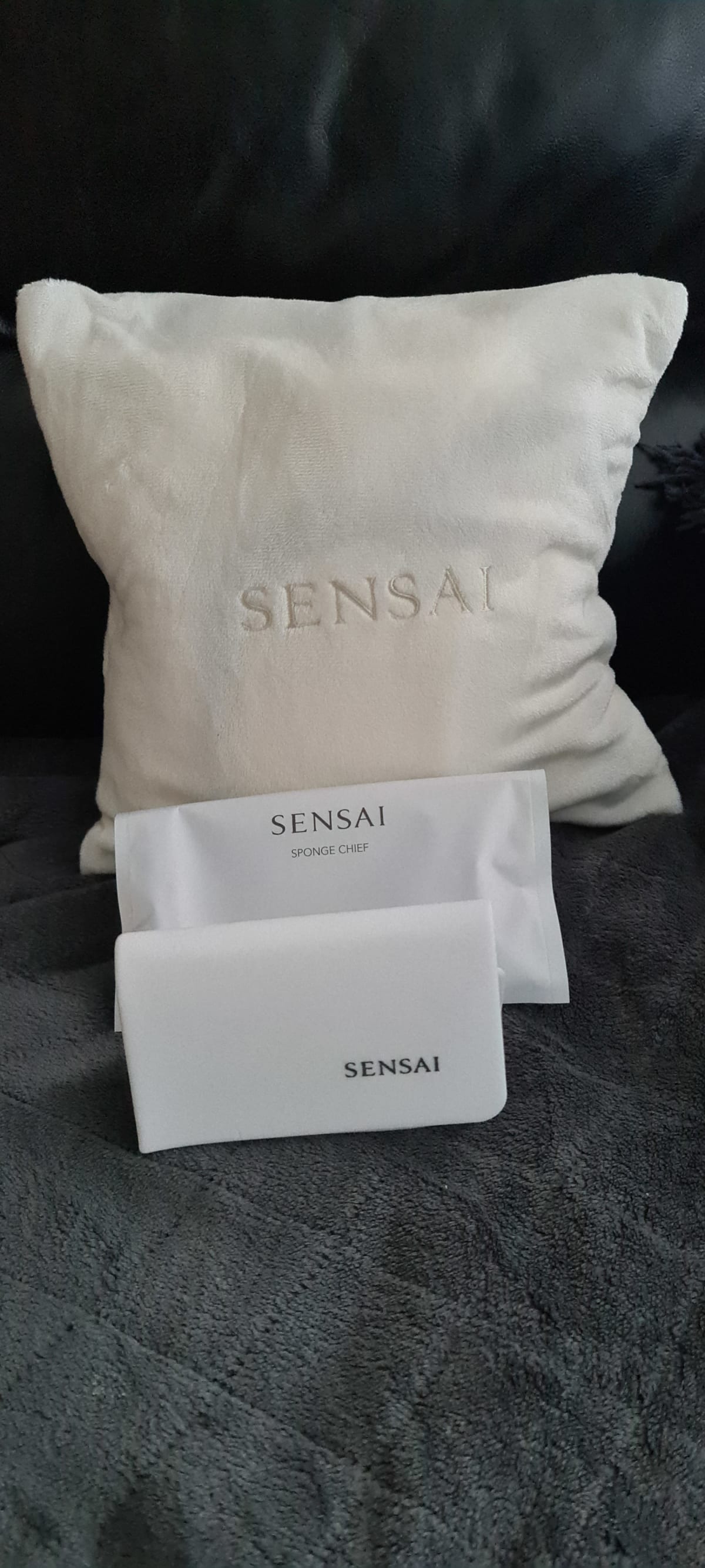 SENSAI SENSAI Silky Purifying Sponge Chief Sensai Sensai We Are