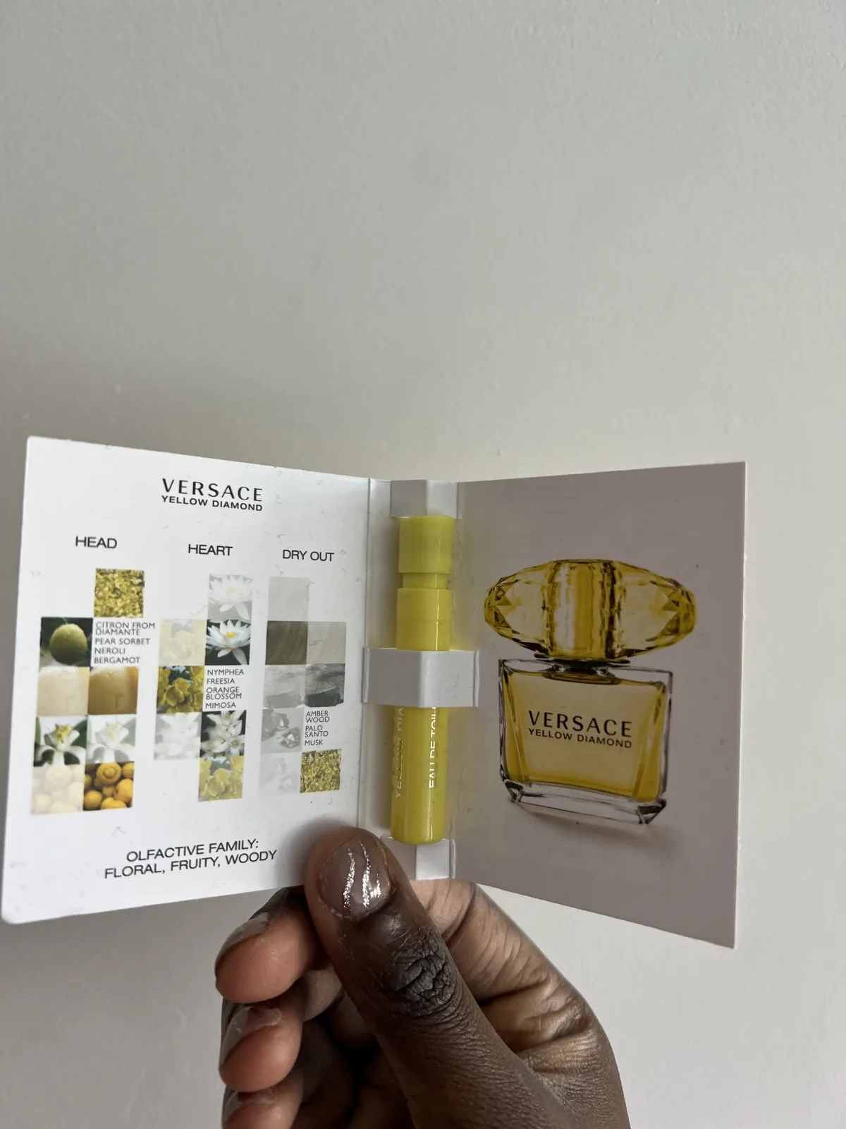 Damesparfum Versace EDT Yellow Diamond 90 ml - review image