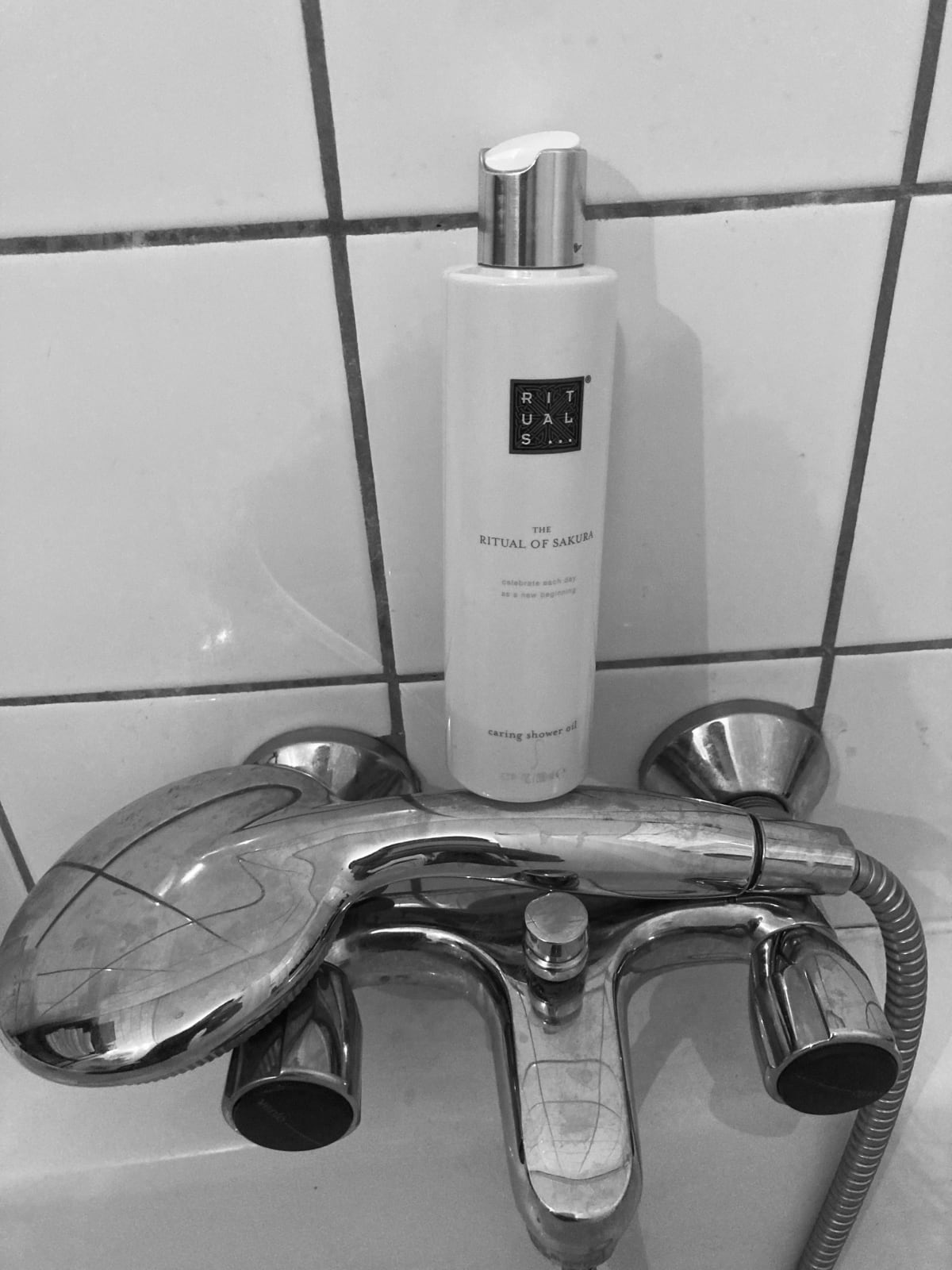 The Ritual of Sakura Shower Oil Rituals We Are Eves honest