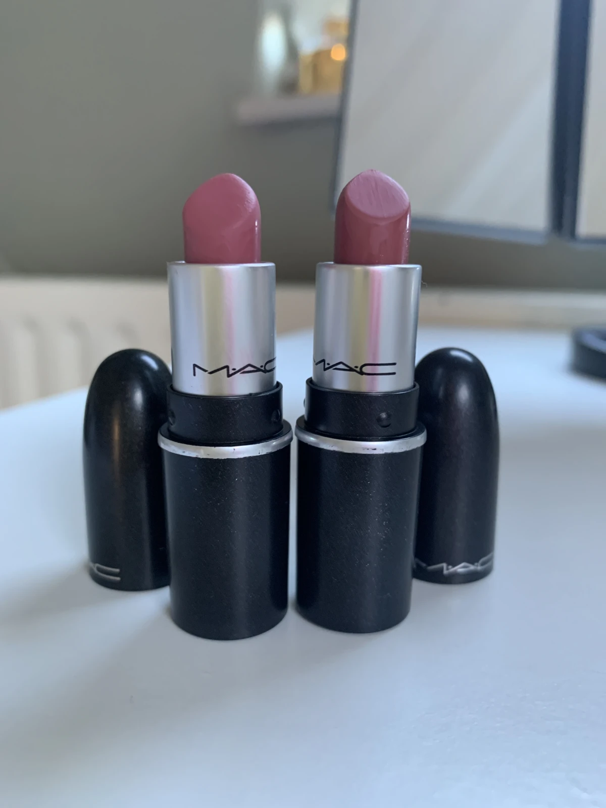 Frost Lipstick - review image