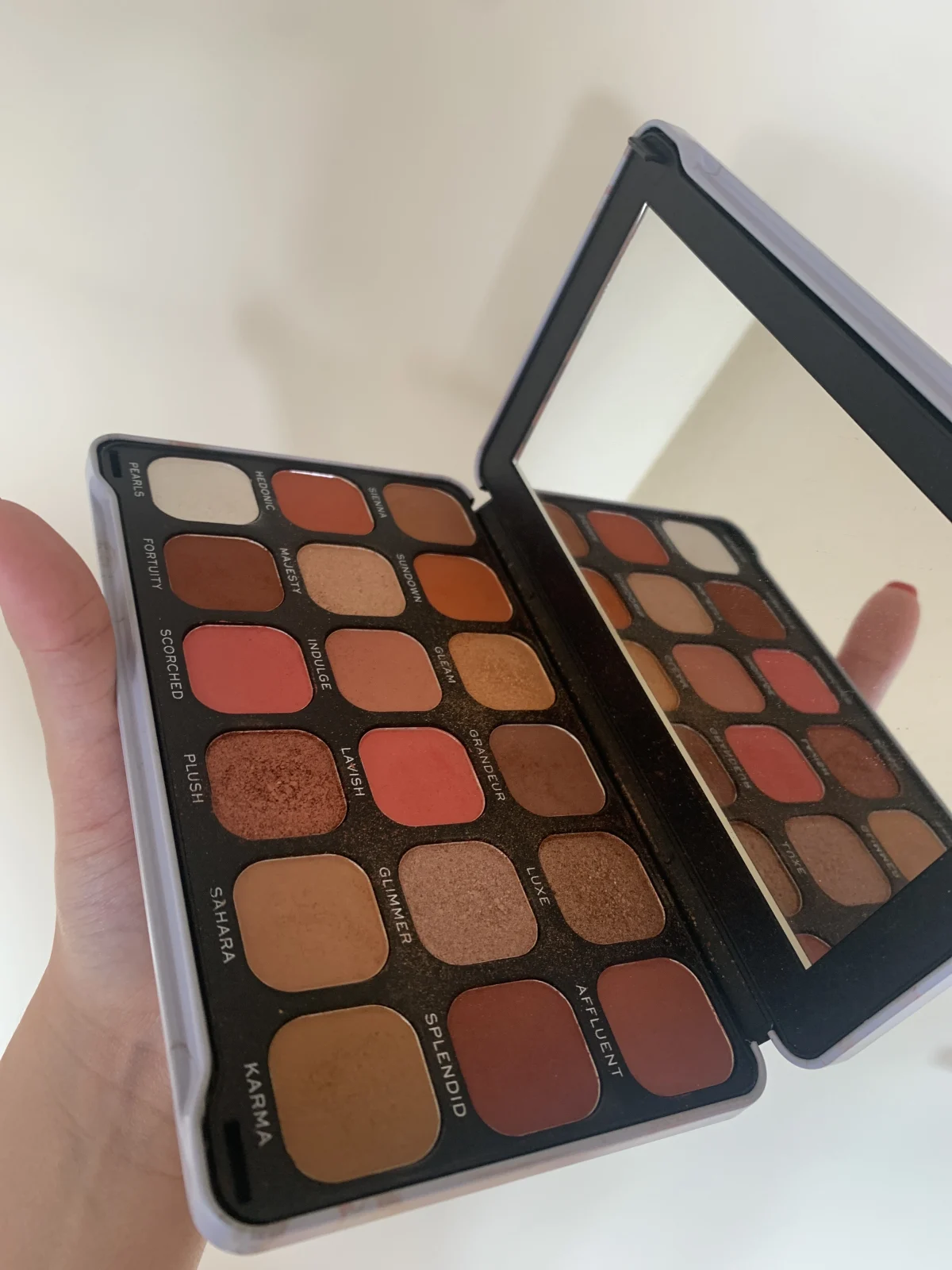 Makeup Revolution - Forever Flawless Bird of Paradise Eyeshadow Palette 19,8g - review image
