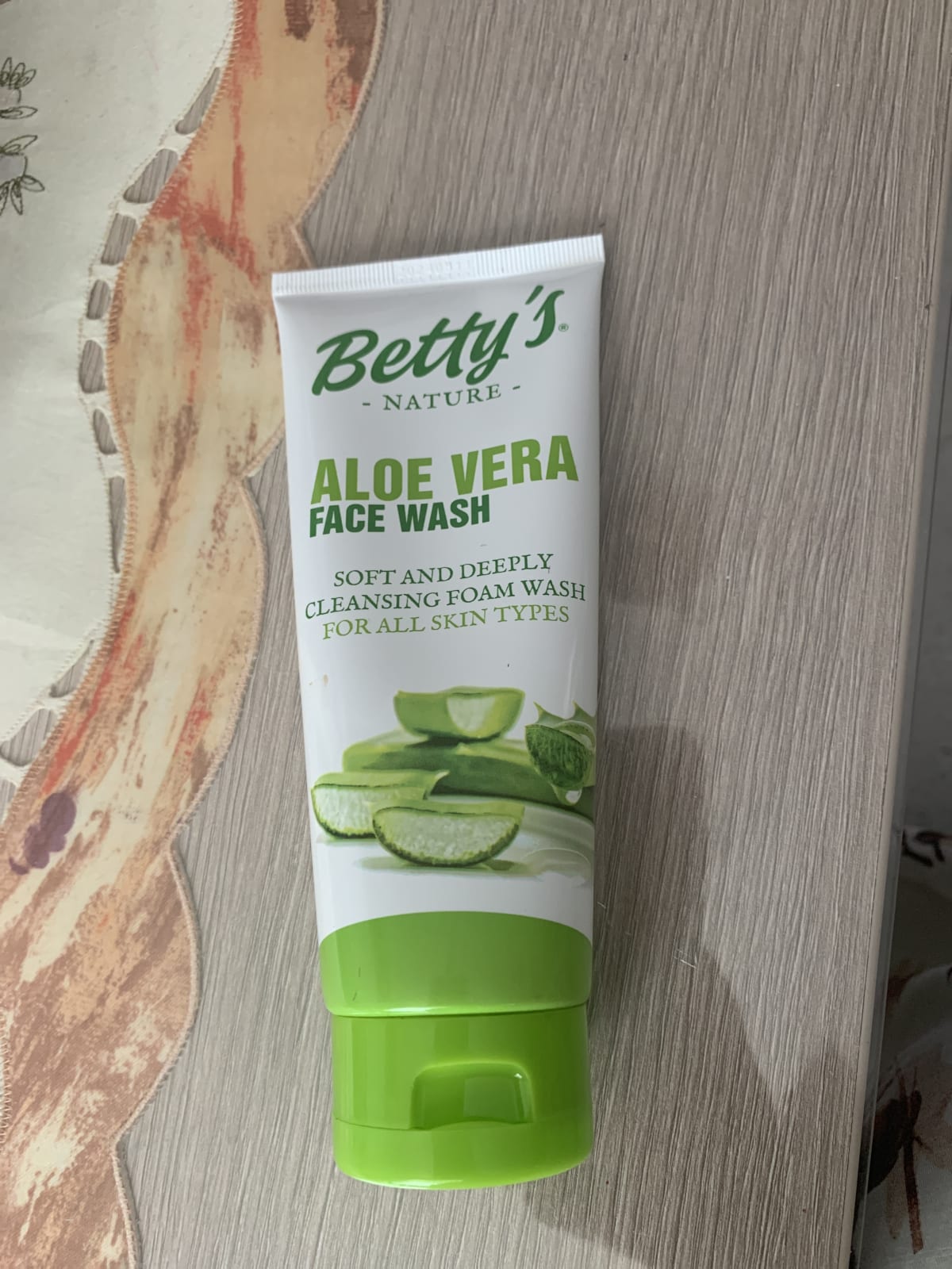 Betty’s Nature aloe vera Face Wash; soft &deeply cleansing foam wash