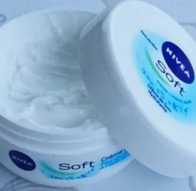 review image nivea-soft-300x292_f2h092