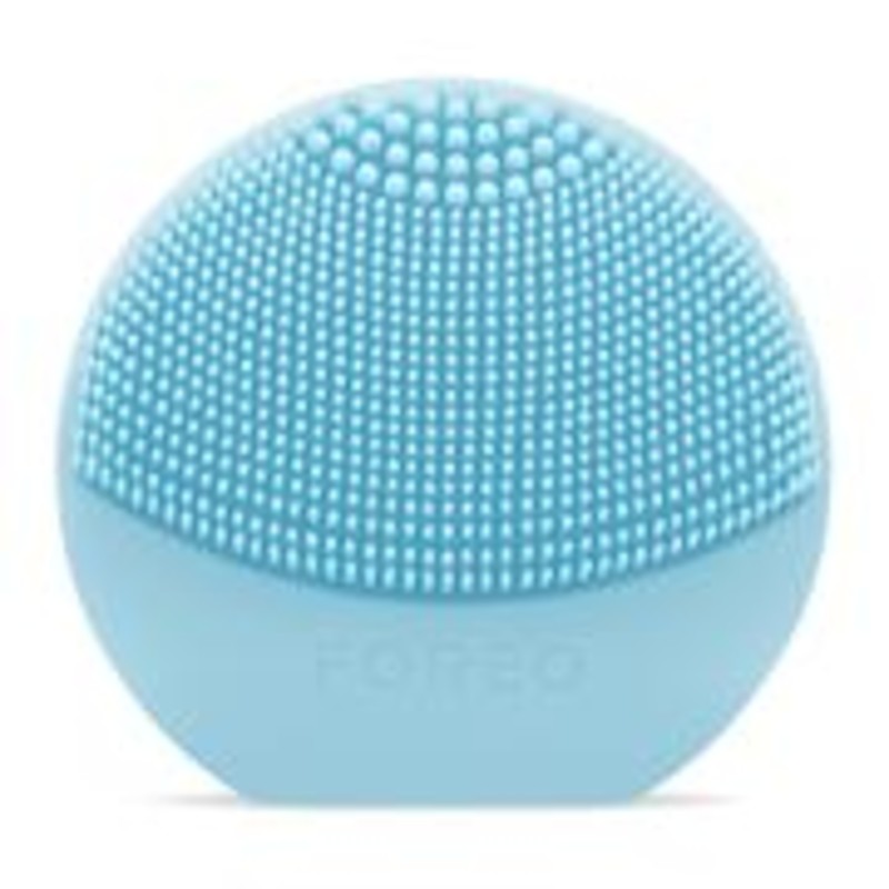 review image https://cdn.weareeves.com/shopify/s/files/1/0012/9669/5349/products/FOREO_LUNA_Play_Mint_1490022836_listing.jpg